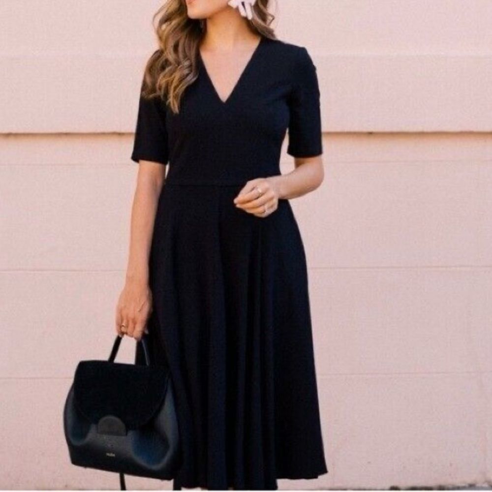 Gal Meets Glam Edith City Crepe Dress Black V Neck Knee Length Size 18